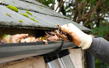 gutter cleaning Eyeworth, Bedfordshire